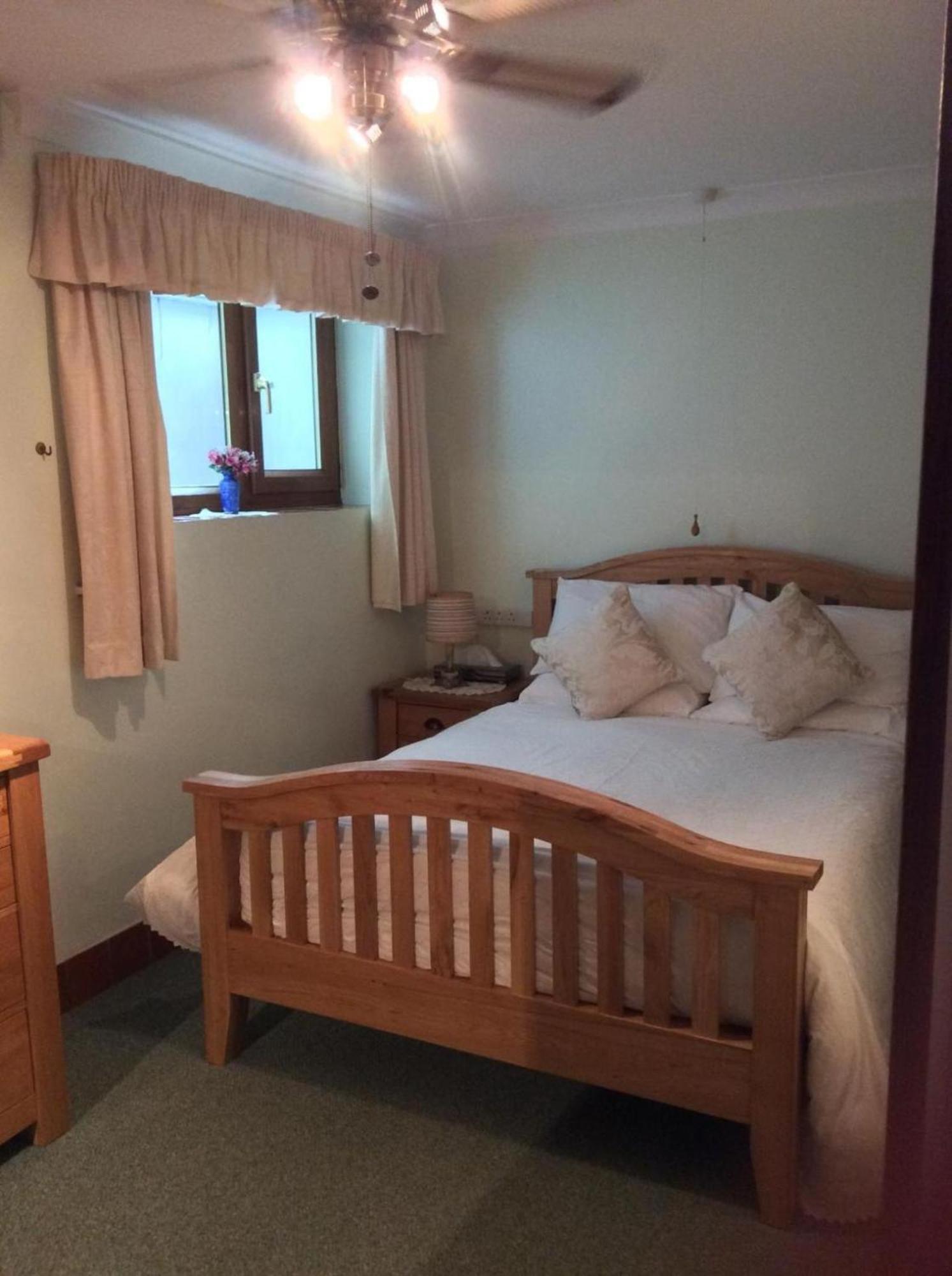 Room In Guest Room - Orchard Manor, Fore Street, Probus, Cornwall Truro Luaran gambar